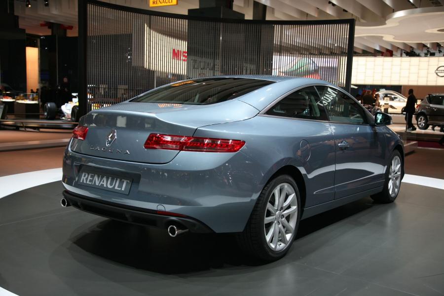  Renault Laguna Coupe 2008 года  (фото 12 из 53)